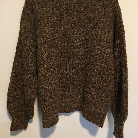 Ava & Viv Soft Puff Sleeve button up sweater - Picture 4 of 7